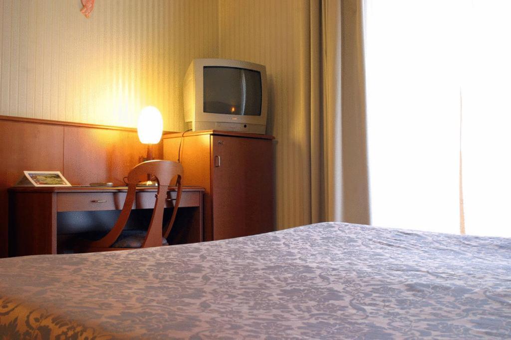 Hotel Willy Gemona del Friuli Room photo